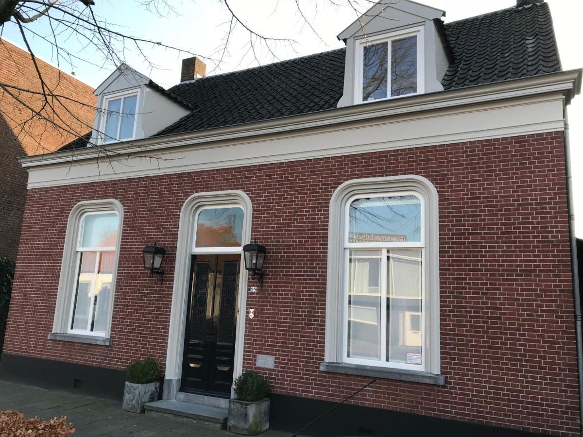 Bed and Breakfast Zzzuite25 Oosterhout  Exterior foto